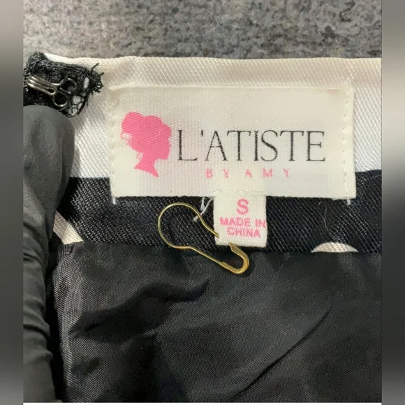 L'ATISTE Black and White Striped A-Line Skirt - Picture 3 of 3